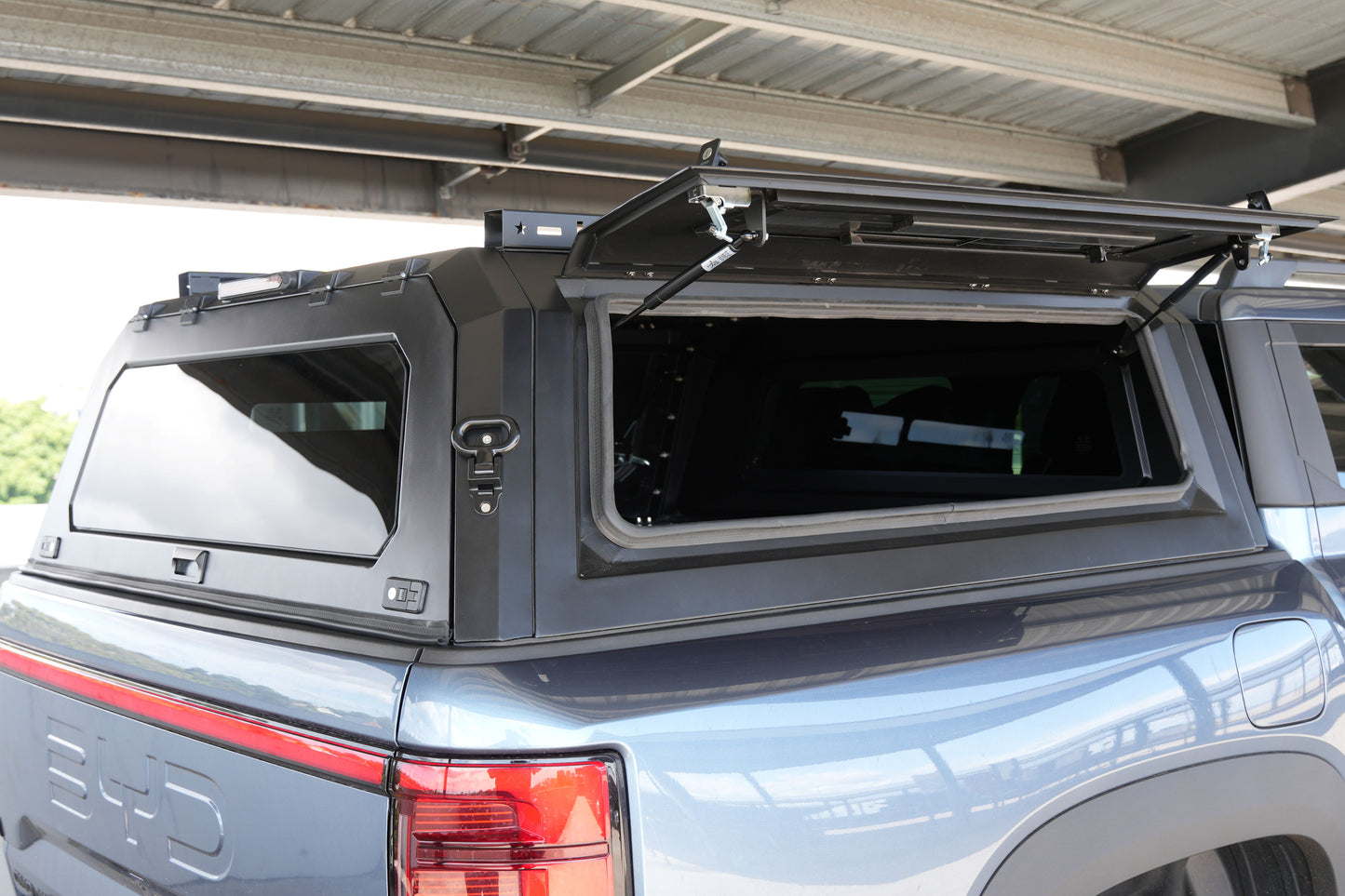 BYD Shark 6 Canopy - Aluminum with side windows